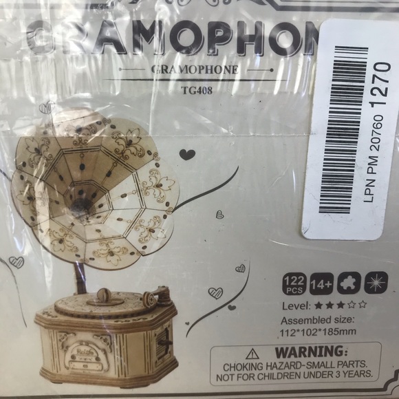 3D Classical Gramophone Wooden Puzzle by Robotime - Picture 3 of 7